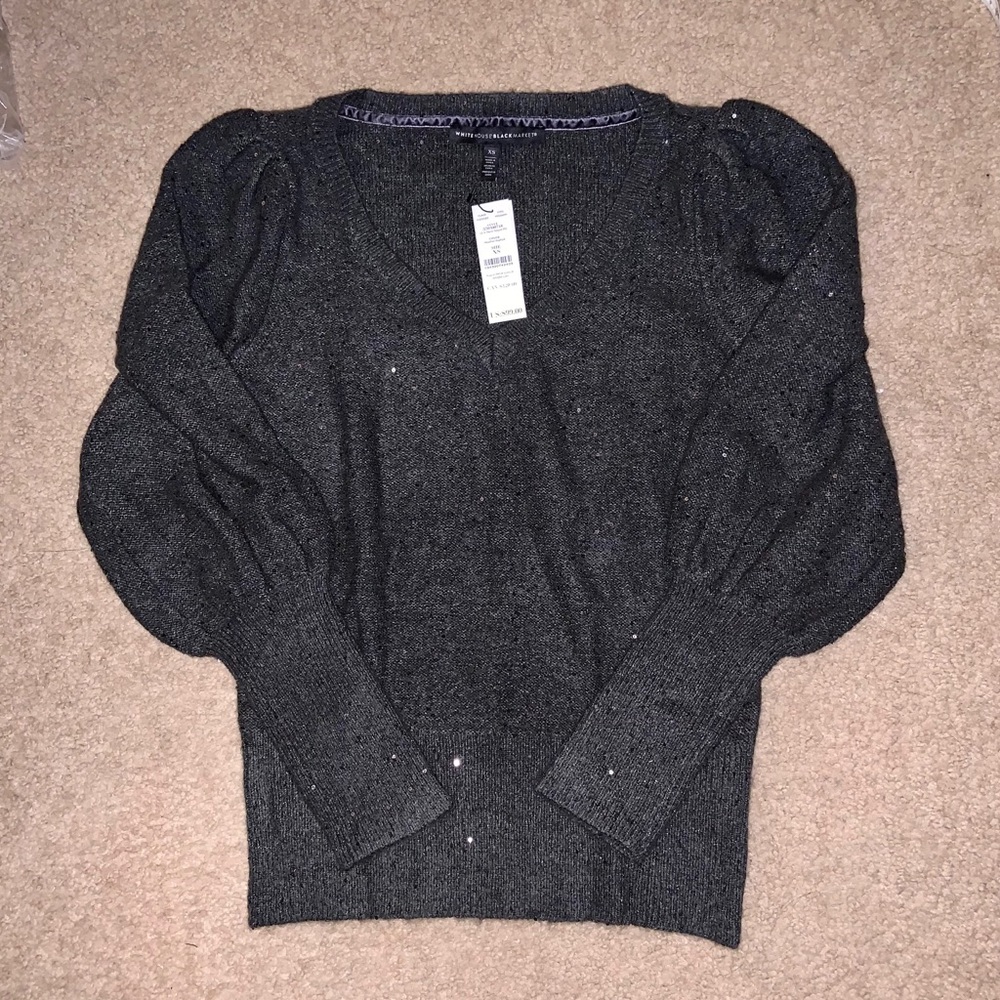 NWT WHBM TEXTURED V-NECK PULLOVER WITH SEQUINS